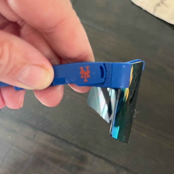 New York Mets Sunglasses 🧡⚾️💙 - Picture 5 of 7